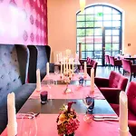 מלון Four Points By Sheraton Plaza