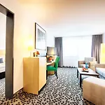 Four Points By Sheraton Plaza 호텔 4*
