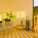 Four Points By Sheraton Plaza 호텔 4*