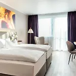 Four Points By Sheraton Plaza