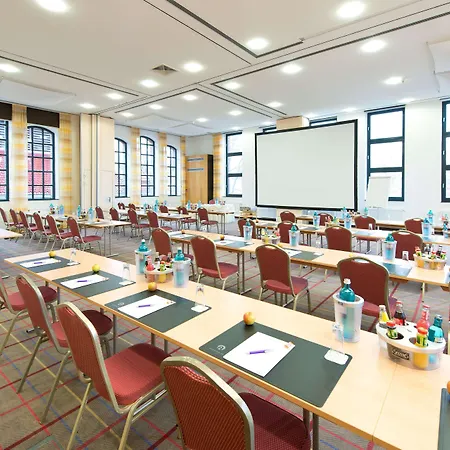 酒店 Four Points By Sheraton Plaza 奥芬巴赫