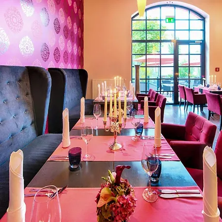 Four Points By Sheraton Plaza Hotel