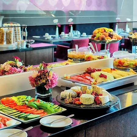 Four Points By Sheraton Plaza