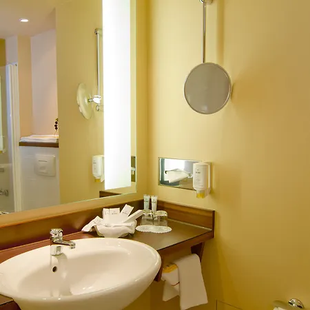 Four Points By Sheraton Plaza 4* 奥芬巴赫