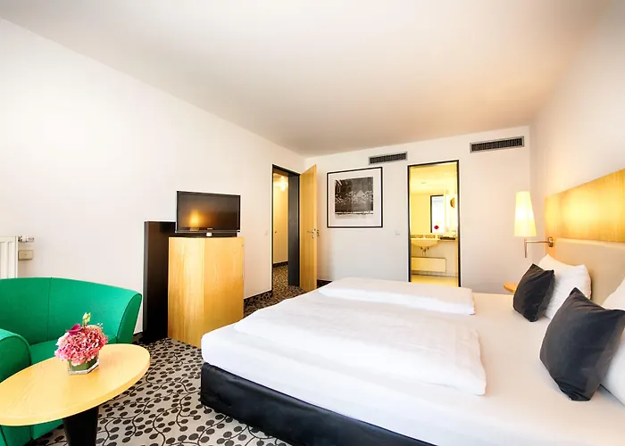 Four Points By Sheraton Plaza