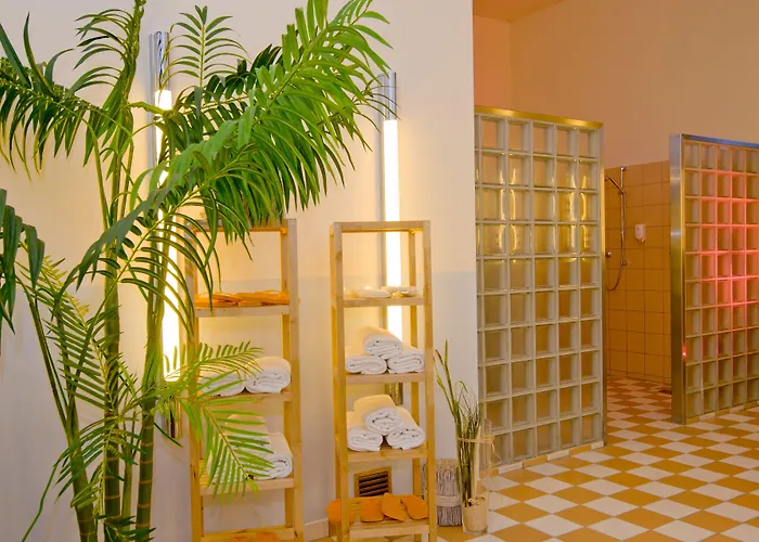 Four Points By Sheraton Plaza 4*