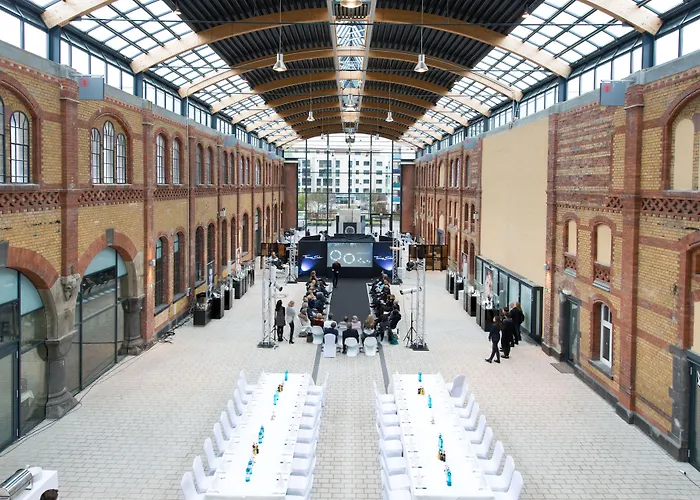 Four Points By Sheraton Plaza Hotel 4*