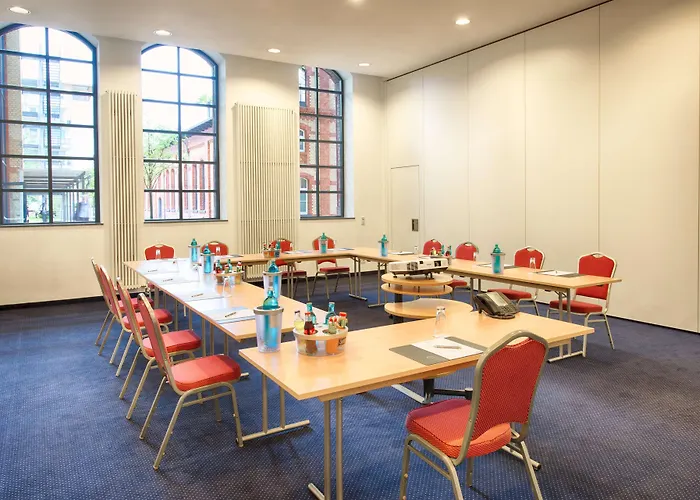 Four Points By Sheraton Plaza Hotel