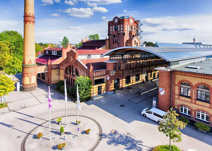 Four Points By Sheraton Plaza Hotel 4*