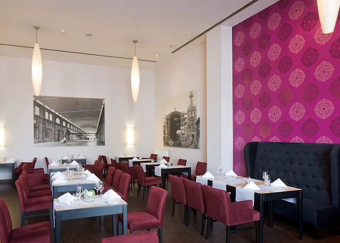 Four Points By Sheraton Plaza Hotel