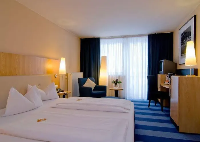 Four Points By Sheraton Plaza Hotel