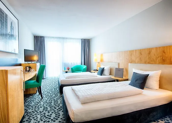 Four Points By Sheraton Plaza Hotel